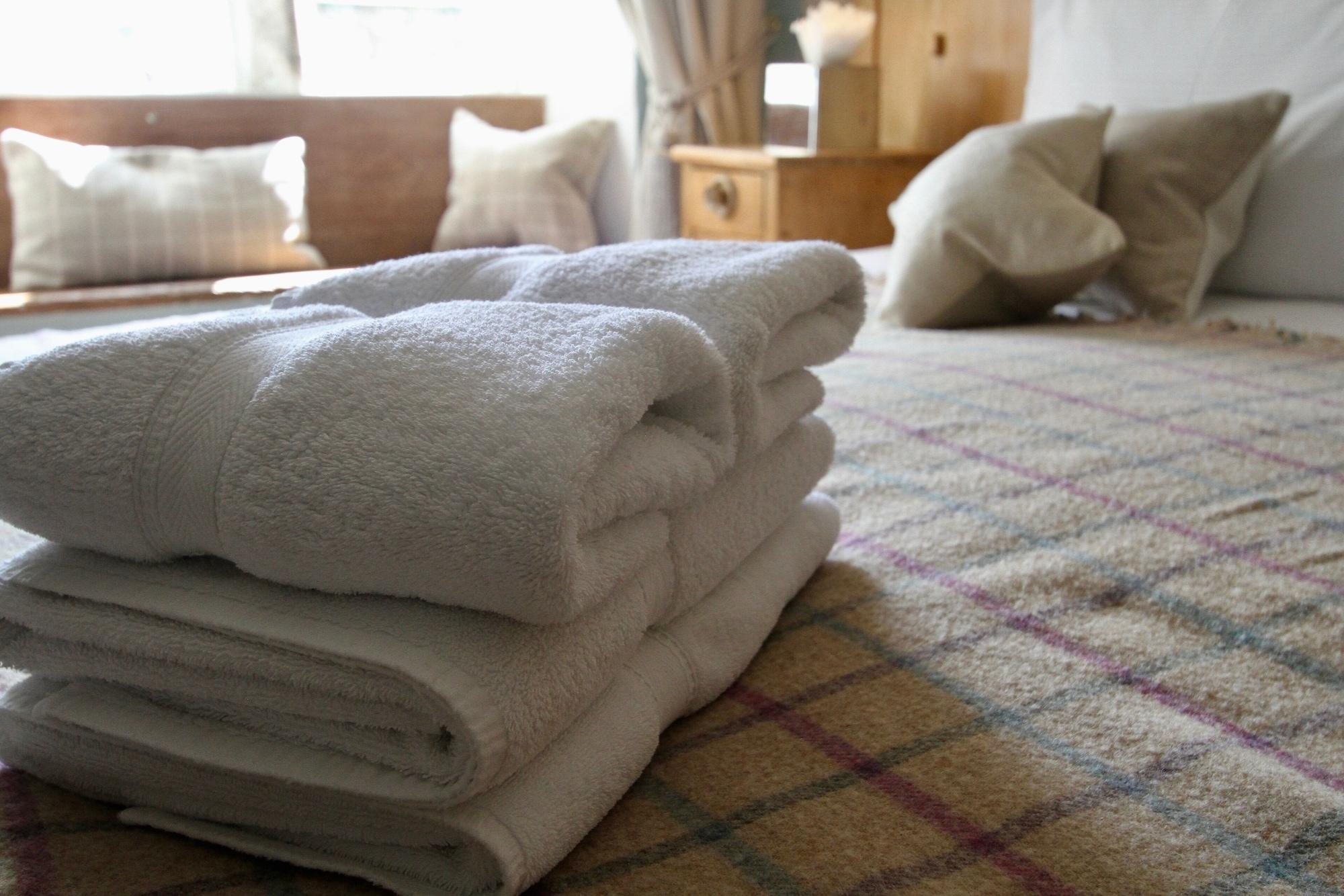 Ashfield House Hotel Грасингтън Екстериор снимка A futon