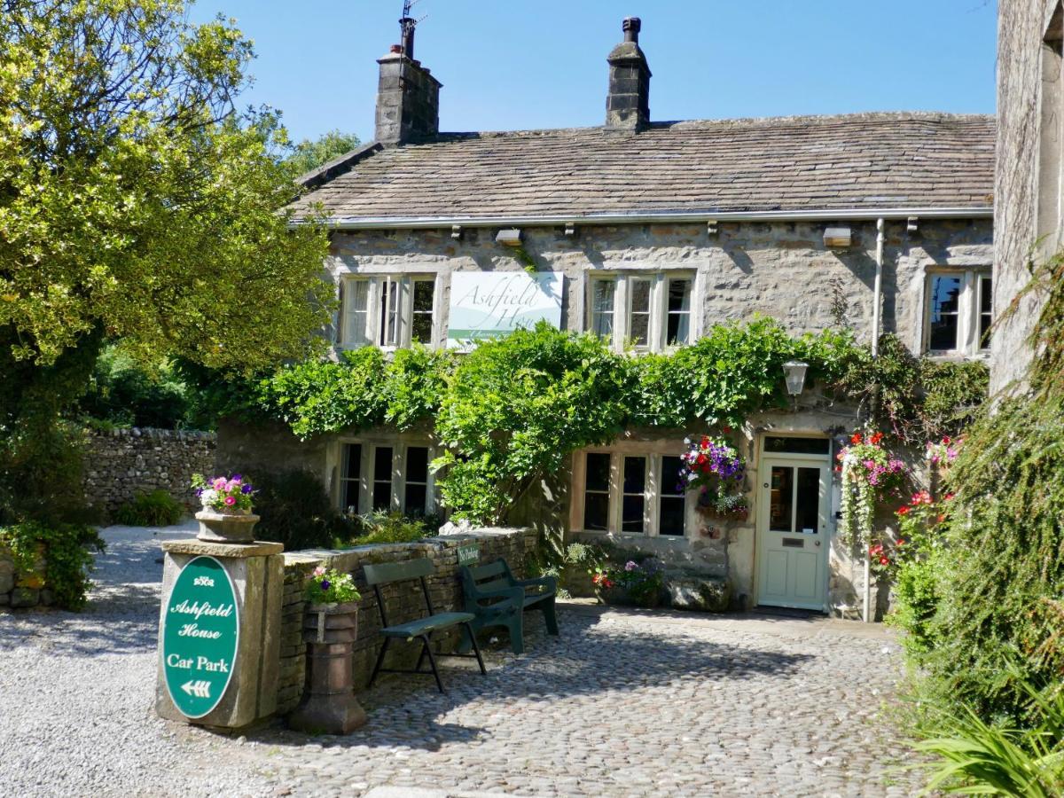 Ashfield House Hotel Грасингтън Екстериор снимка The Old Post Office, Martindale