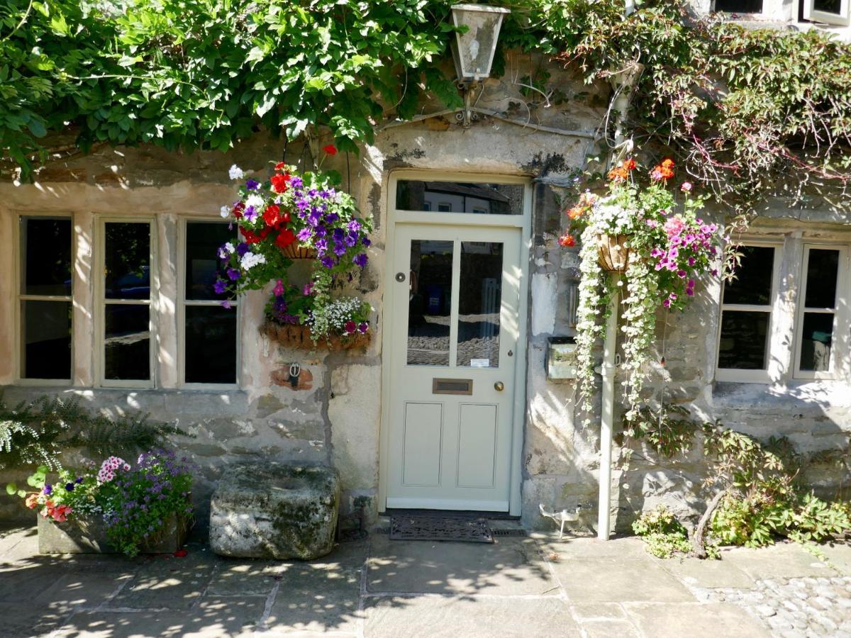 Ashfield House Hotel Грасингтън Екстериор снимка The Old Post Office, Tetbury