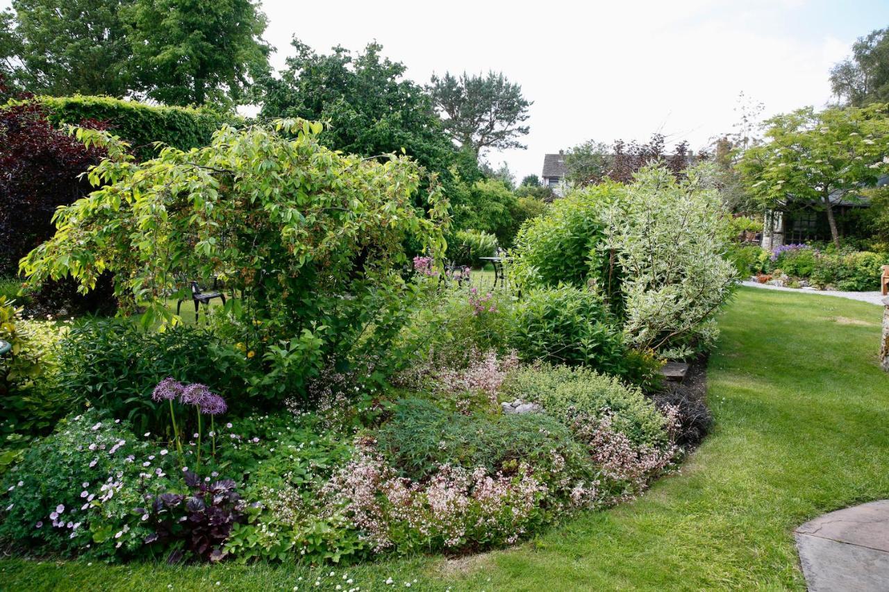 Ashfield House Hotel Грасингтън Екстериор снимка The garden