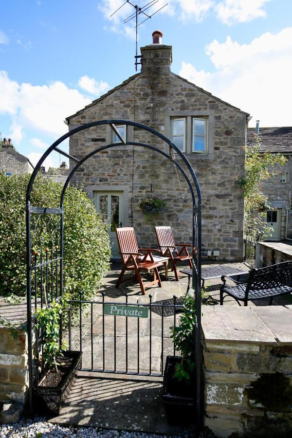 Ashfield House Hotel Грасингтън Екстериор снимка The old stable courtyard