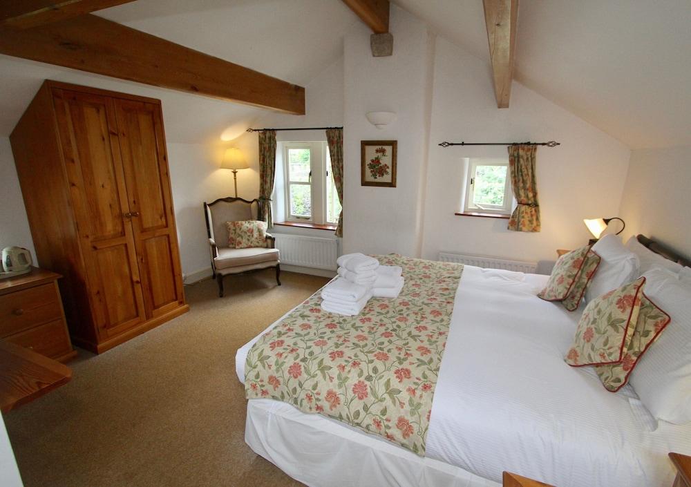 Ashfield House Hotel Грасингтън Екстериор снимка The Old Vicarage, bedroom